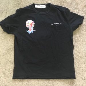 ❗️Off-White Men’s T-shirt size M (SALE)❗️